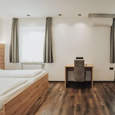 Feichter Hotel & Bistro Bolzano Room photo